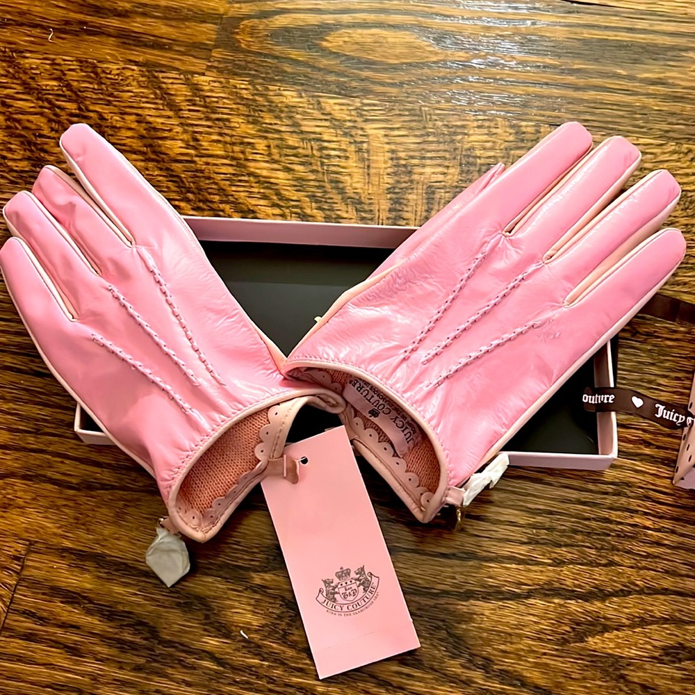Stunning pink juicy couture gloves sz 7!